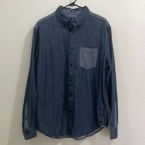 American Eagle Outfitters Prep Fit 2-Tone Cotton Chambray Button Down Shirt